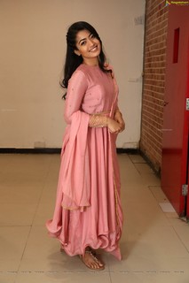 Rashmika Mandanna feet photo 5