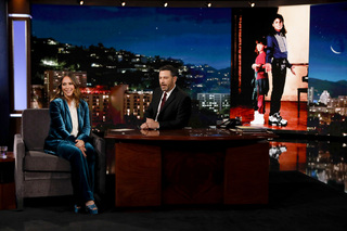 Jennifer Love Hewitt feet photo thumbnail