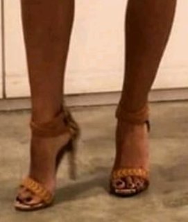 Cristina Pedroche feet photo thumbnail