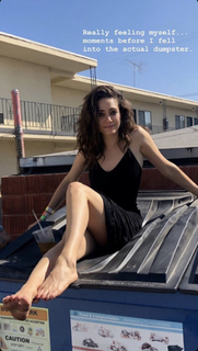 Emmy Rossum feet photo thumbnail