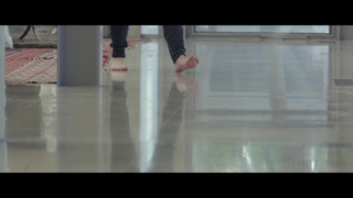Bella Thorne feet photo thumbnail