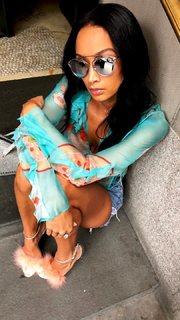 Draya Michele feet photo thumbnail