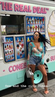 Draya Michele feet photo thumbnail