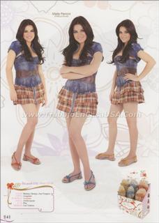 Maite Perroni feet photo thumbnail