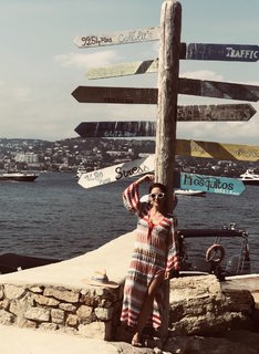 Sasha Alexander feet photo thumbnail