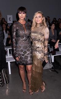 Carmen Electra feet photo thumbnail