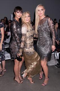 Carmen Electra feet photo thumbnail