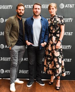 Rosamund Pike feet photo thumbnail