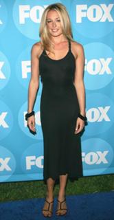 Cat Deeley feet photo thumbnail