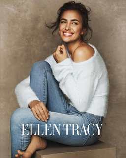 Irina Shayk feet photo thumbnail