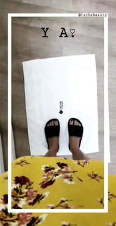 Blanca Suárez feet photo thumbnail