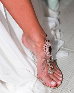 Federica Pellegrini feet photo thumbnail