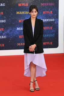 Emma Mackey feet photo 3