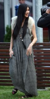 Nicole Scherzinger feet photo thumbnail