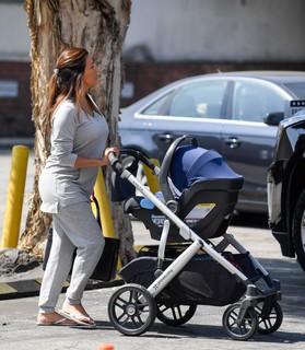 Eva Longoria feet photo thumbnail