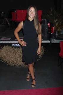 Aly Raisman feet photo thumbnail