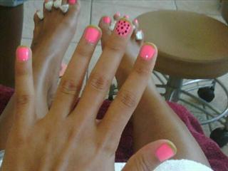 Angela Simmons feet photo thumbnail