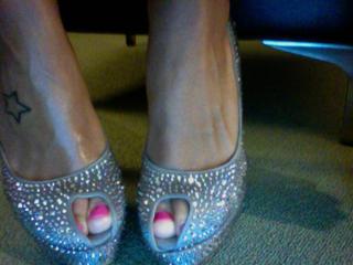 Angela Simmons feet photo thumbnail