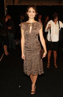 Emmy Rossum feet photo thumbnail