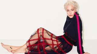 Gillian Anderson feet photo thumbnail