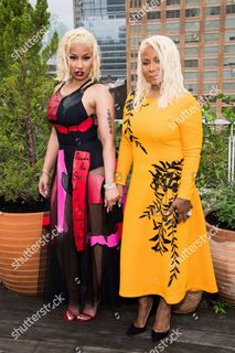 Nicki Minaj feet photo thumbnail
