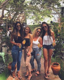 Chelsea Green feet photo thumbnail