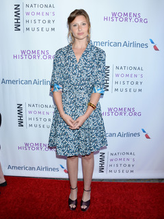 Aly Michalka feet photo thumbnail