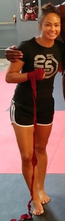 Michelle Waterson feet photo thumbnail