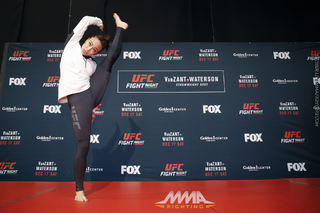 Michelle Waterson feet photo thumbnail