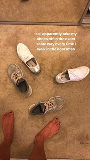 Gabbie Hanna feet photo thumbnail