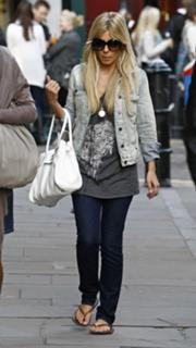 Mollie King feet photo thumbnail