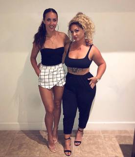 Chelsea Green feet photo thumbnail