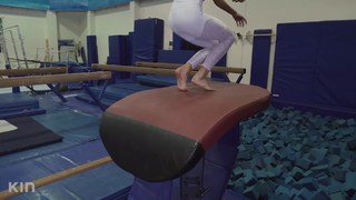 Nastia Liukin feet photo thumbnail