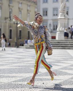 Juliana Paes feet photo thumbnail