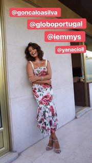 Juliana Paes feet photo thumbnail