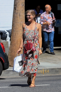 Selma Blair feet photo thumbnail