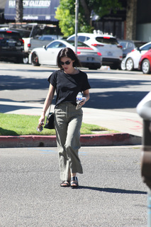 Lucy Hale feet photo thumbnail