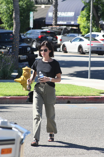 Lucy Hale feet photo thumbnail