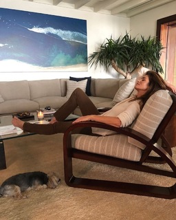 Cindy Crawford feet photo thumbnail