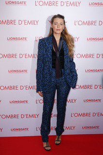 Blake Lively feet photo thumbnail