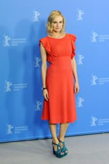 Diane Kruger feet photo thumbnail