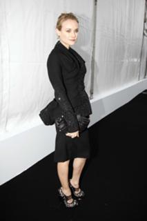 Diane Kruger feet photo thumbnail