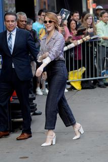 Emma Stone feet photo thumbnail