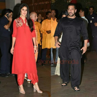 Katrina Kaif feet photo thumbnail