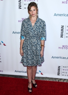 Aly Michalka feet photo thumbnail