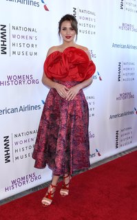 Shantel VanSanten feet photo thumbnail