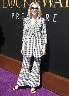 Cate Blanchett feet photo thumbnail