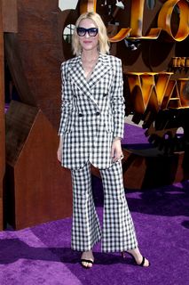 Cate Blanchett feet photo thumbnail