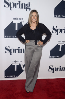Mariska Hargitay feet photo thumbnail