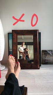 Kim Raver feet photo thumbnail